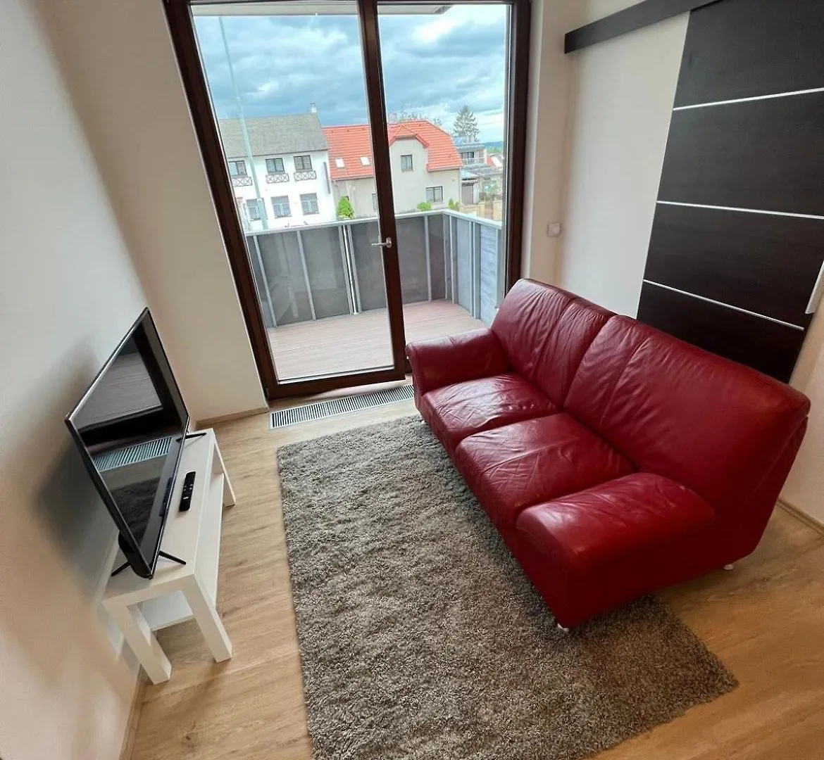 Bright & Cosy 1-Bedroom Apartment With Balcony Praga 0*,  Repubblica Ceca